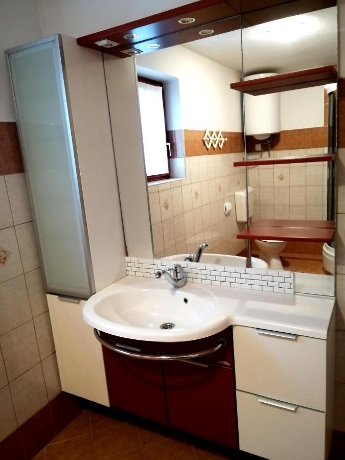 Apartmaji Renc Rence Zewnętrze zdjęcie