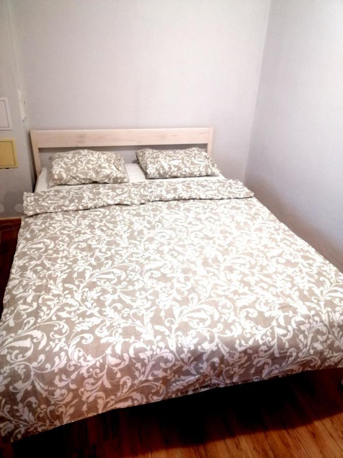 Apartmaji Renc Rence Zewnętrze zdjęcie