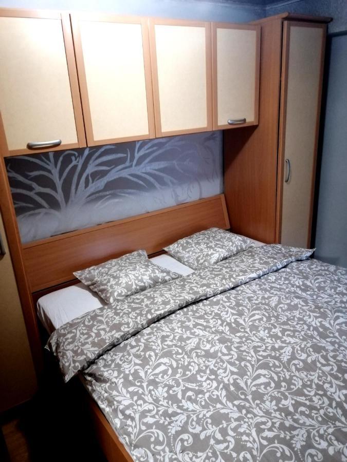 Apartmaji Renc Rence Zewnętrze zdjęcie